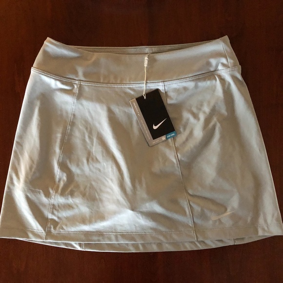 Women's Gray Dri-Fit Nike Golf Skort Size XS - Picture 1 of 5